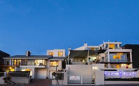 Blaauw Village Guest House